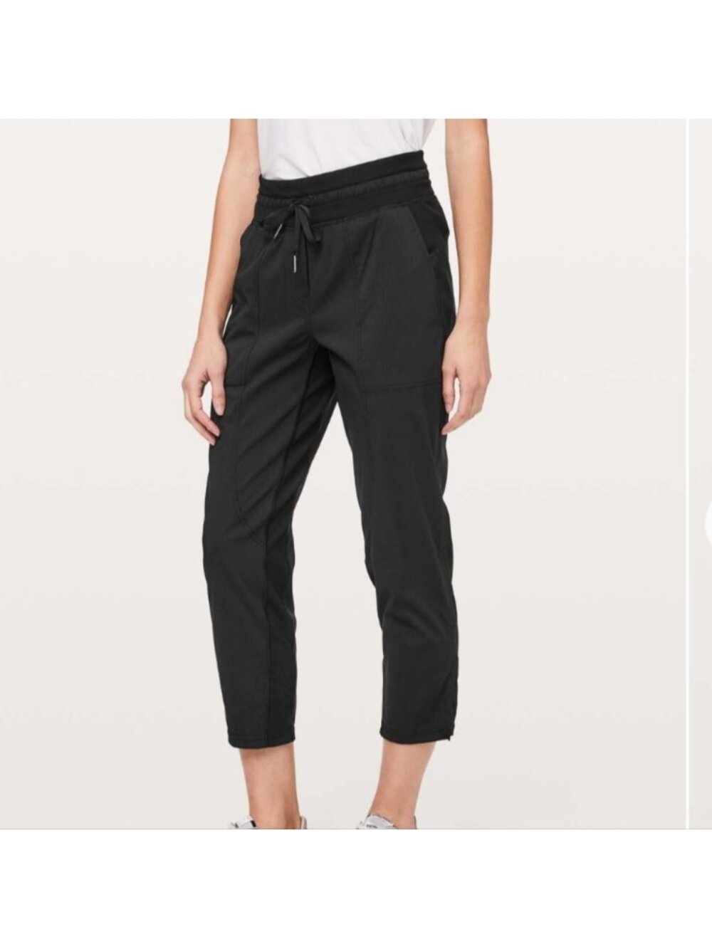 Lululemon Dance Studio Crop *25" Black Like New